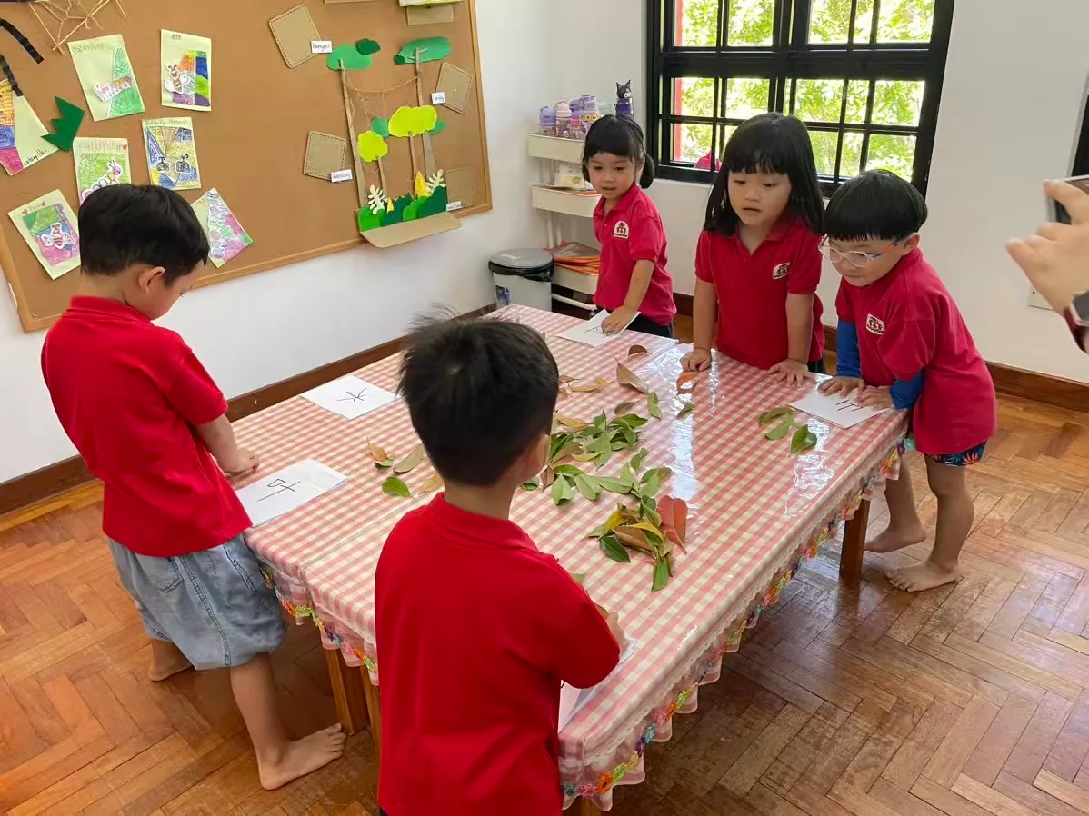 Teacher storytelling during circle time with young learners at MapleBear Jurong West early childhood centre